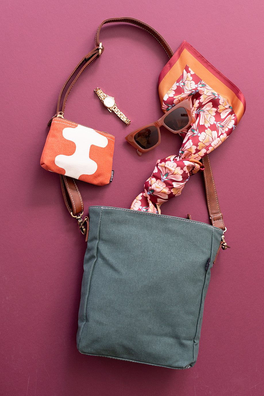 City Sling - Waxed Hunter Green