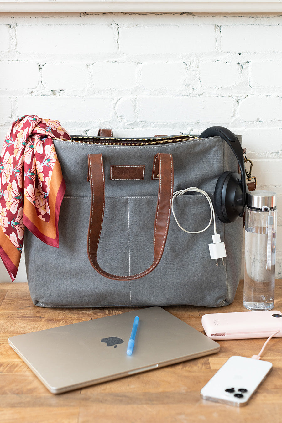 Essential Tote - Waxed Ash