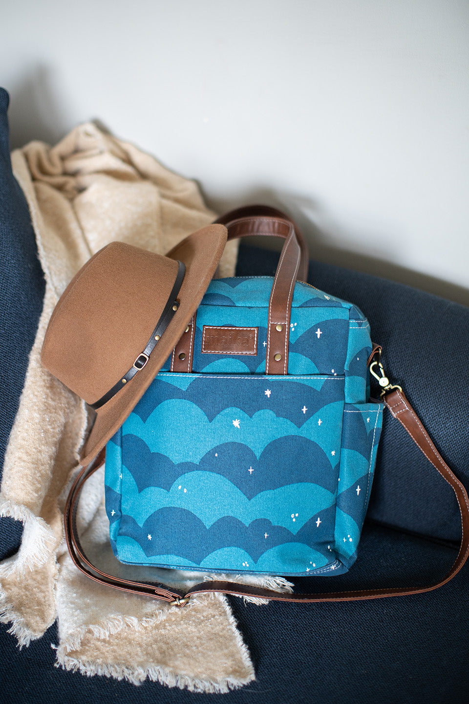 Commuter Tote - Plaka