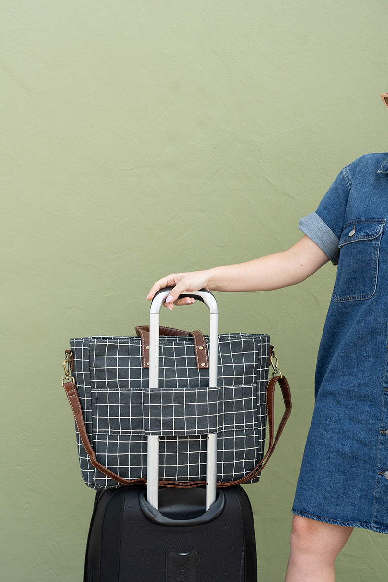 Essential Tote - Belvedere