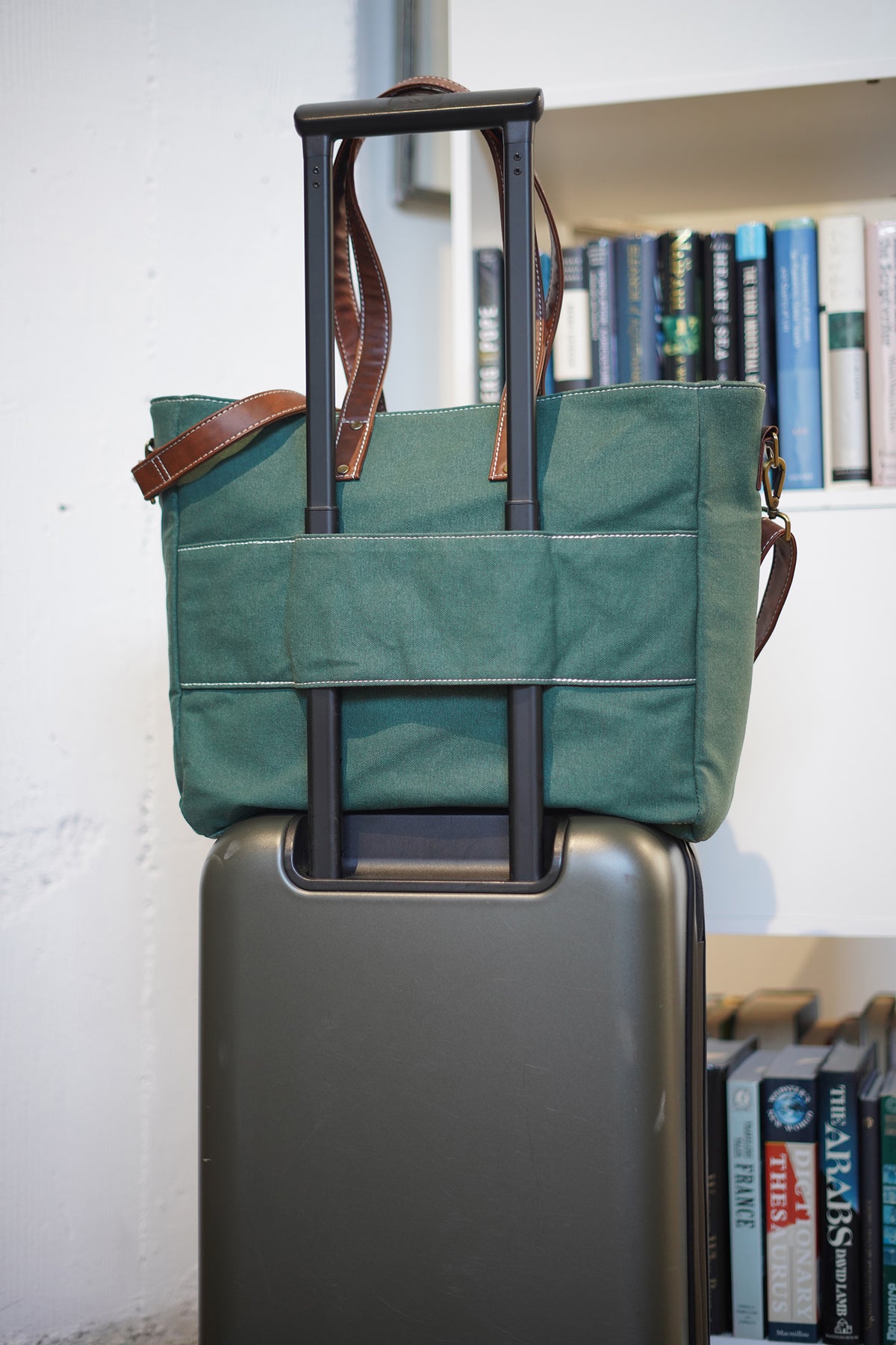Essential Tote - Waxed Hunter Green