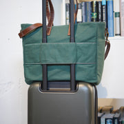 Essential Tote - Waxed Hunter Green