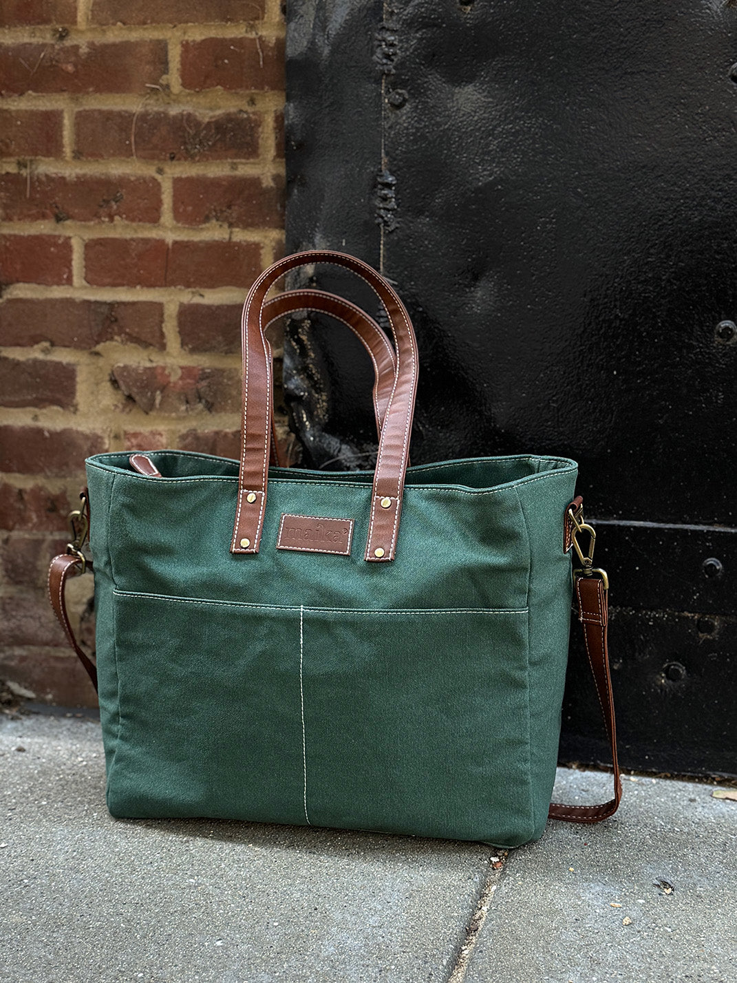 Essential Tote - Waxed Hunter Green