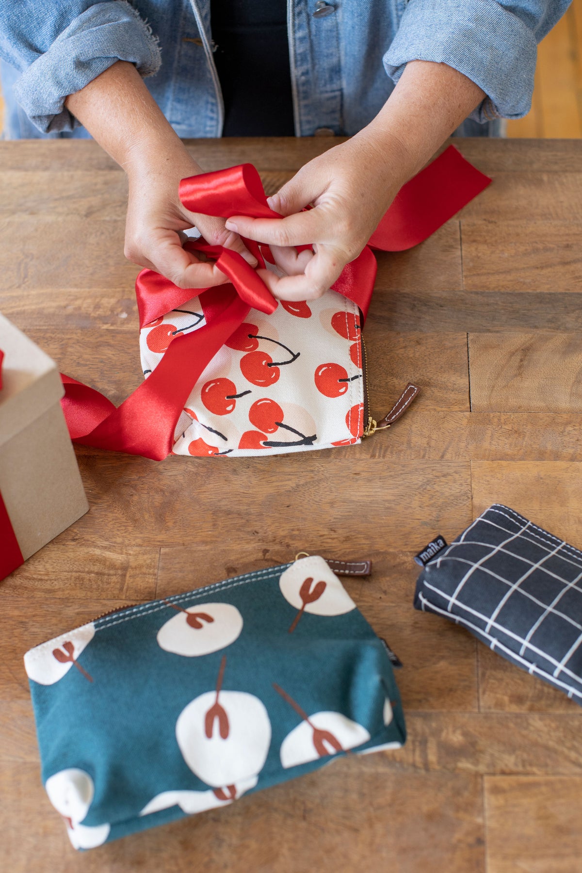 Medium Lined Travel Pouch Bundles