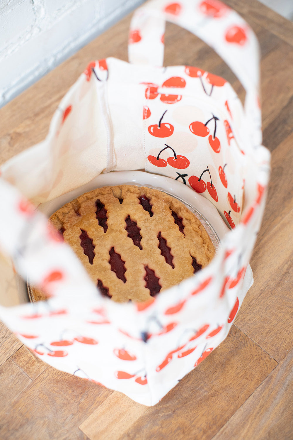 Lunch + Pie Tote - Cherries